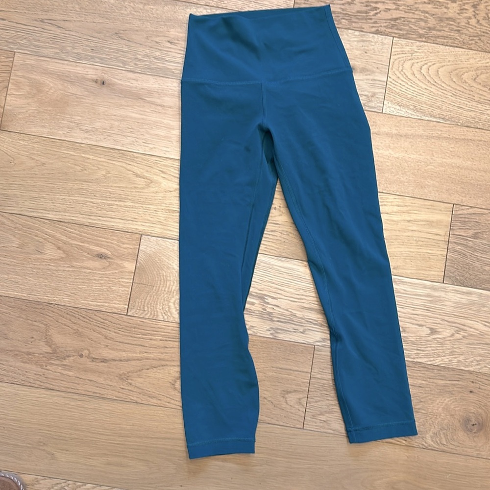 Align crop leggings. Pretty blue/green. Size 0